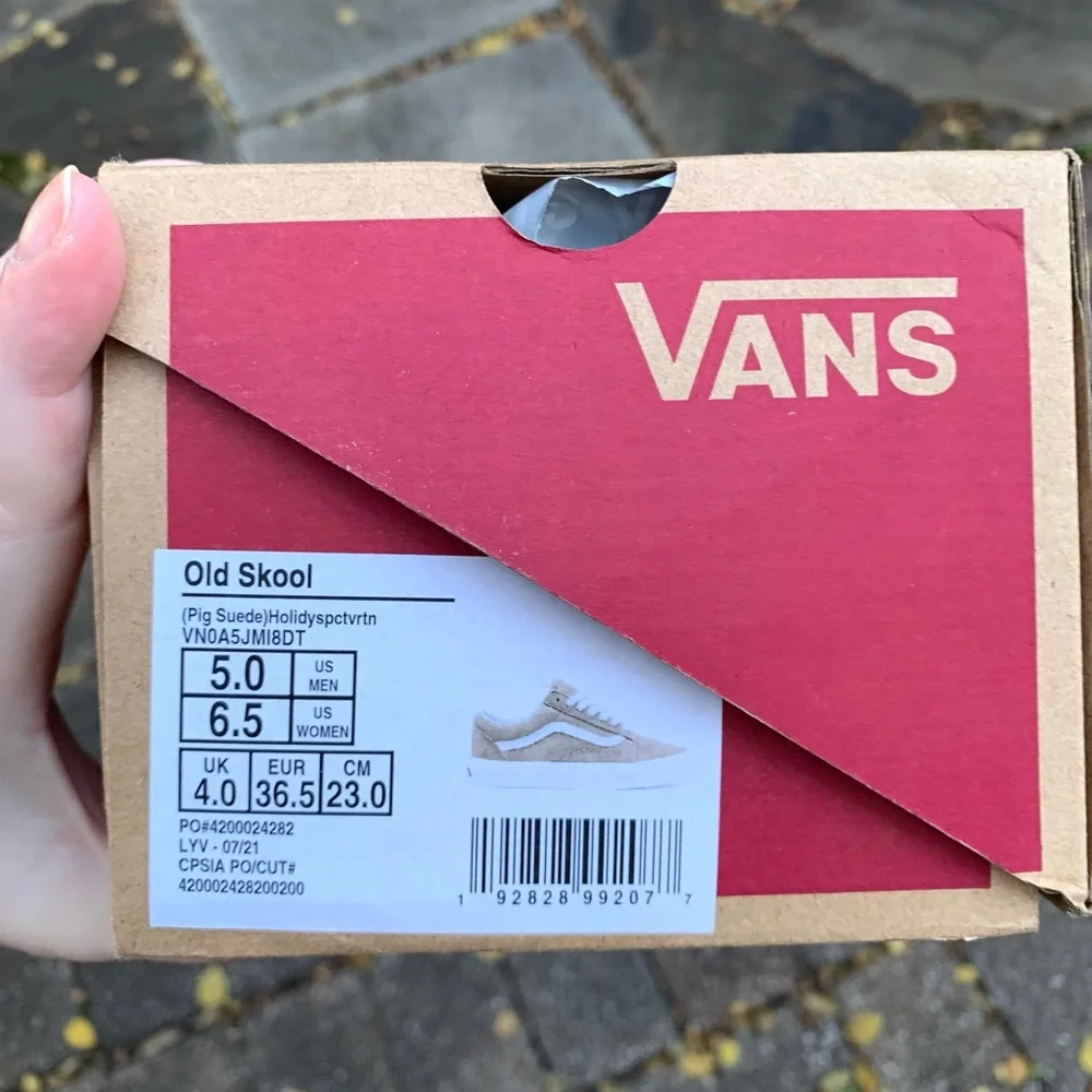 NWT Vans Old Skool Holiday Spice/Travertine Suede Size 6.5